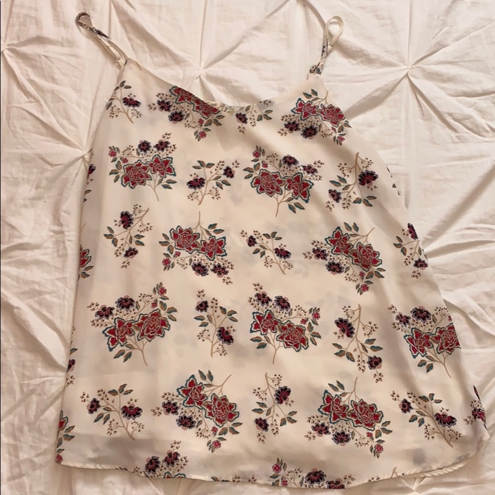 Cute white tank with flowers